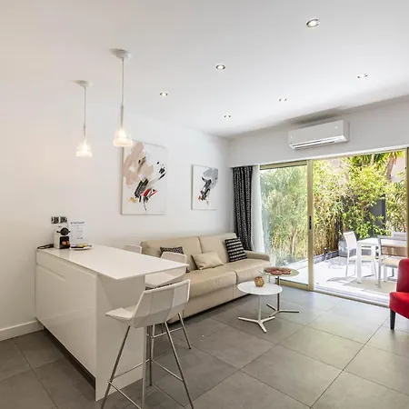 Stunning 2 Bedroom Flat, 2 Min From The Croisette * Cannes