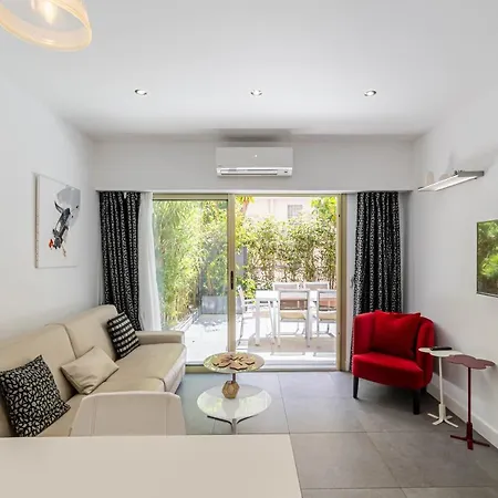 Stunning 2 Bedroom Flat, 2 Min From The Croisette Cannes